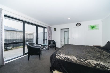 Photo of property in 37 James Line, Kelvin Grove, Palmerston North, 4414