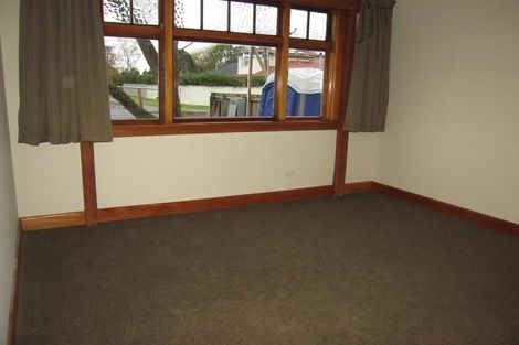 Photo of property in 23 Garreg Road, Fendalton, Christchurch, 8052
