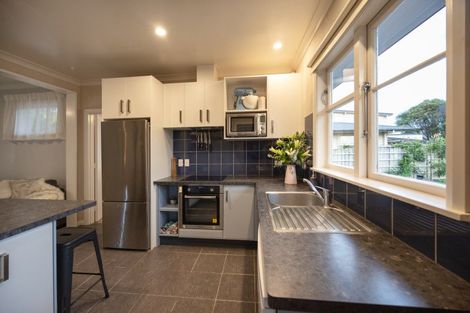 Photo of property in 34 Keeling Street, West End, Palmerston North, 4412