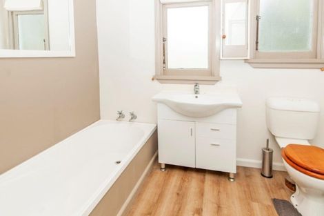 Photo of property in 49 High Street, Southbridge, 7602