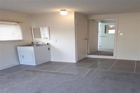 Photo of property in 11 Kenmure Avenue, Forrest Hill, Auckland, 0620