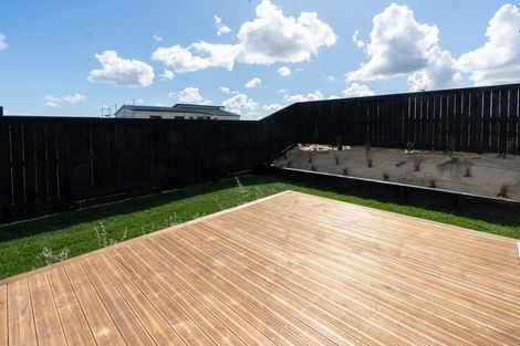 Photo of property in 23 Taahunui Rise, Peacocke, Hamilton, 3206