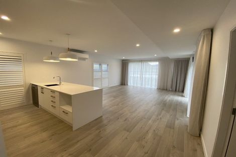 Photo of property in 18 Chapman Way, Jacks Point, 9371