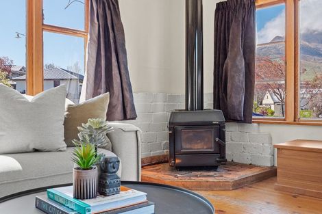 Photo of property in 8 Riverside Road, Frankton, Queenstown, 9300