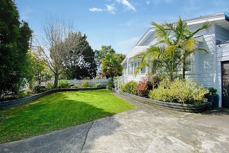 Photo of property in 35 Mcleod Road, Henderson, Auckland, 0612