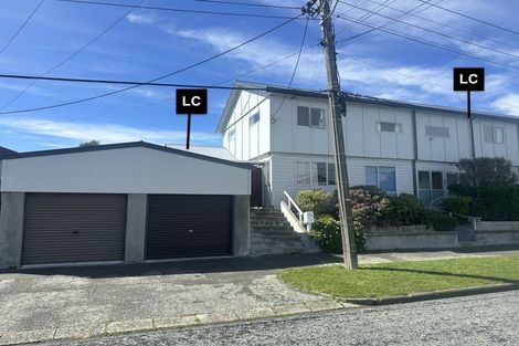 Photo of property in 2/4 Ellesmere Avenue, Miramar, Wellington, 6022