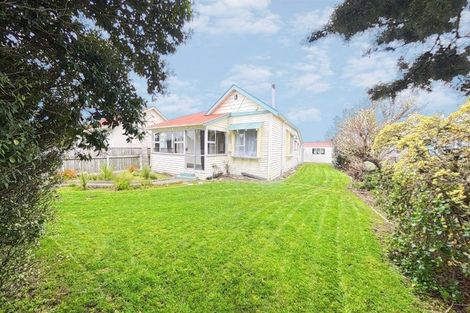 Photo of property in 4 Wood Street, Takaro, Palmerston North, 4410