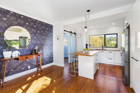 Photo of property in 4 Kiriwai Road, Paremata, Porirua, 5024