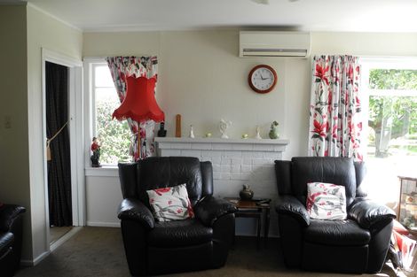 Photo of property in 17 Rugby Street, Waimate, 7924