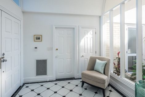 Photo of property in 1 Maple Lane, Waikanae, 5036