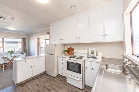 Photo of property in 3 Queen Street, Aramoho, Whanganui, 4500