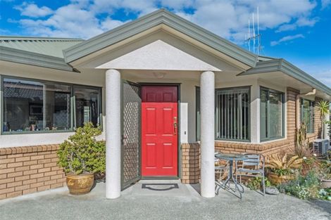 Photo of property in 15a Churchill Street, Kensington, Whangarei, 0112