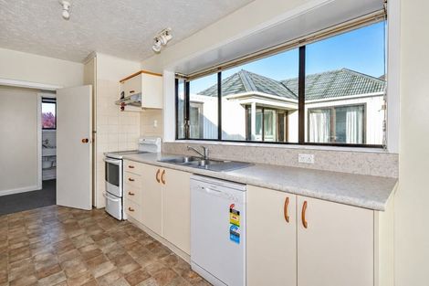 Photo of property in 46 Athol Terrace, Upper Riccarton, Christchurch, 8041