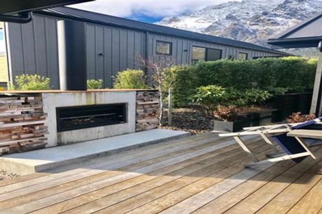 Photo of property in 25 Hackett Road, Jacks Point, Queenstown, 9371