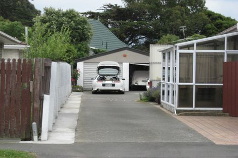 Photo of property in 51a Kuaka Crescent, Bromley, Christchurch, 8062