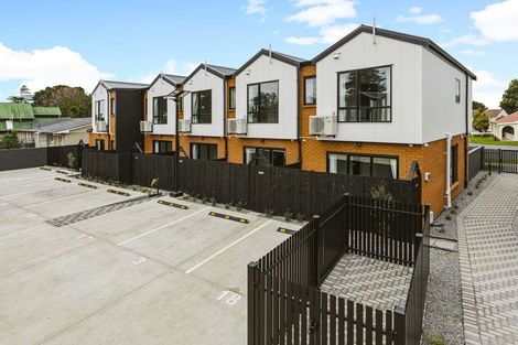 Photo of property in 1/287 Massey Road, Mangere East, Auckland, 2024