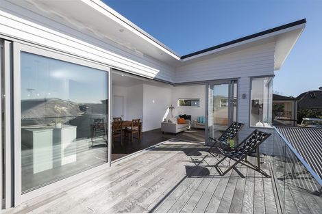 Photo of property in 42a The Esplanade, Eastern Beach, Auckland, 2012