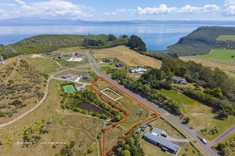 Photo of property in 7 Grandview Lane, Acacia Bay, 3385