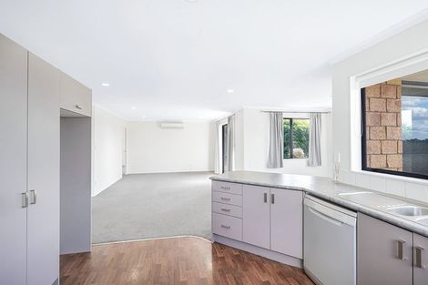 Photo of property in 18 Everton Place, Grandview Heights, Hamilton, 3200