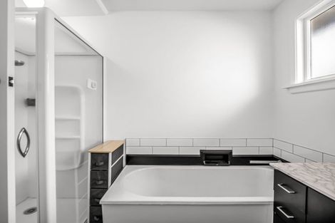 Photo of property in 412 Breezes Road, Aranui, Christchurch, 8061