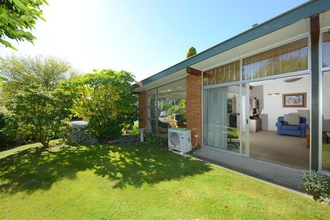 Photo of property in 15 Guinness Crescent, Ilam, Christchurch, 8041