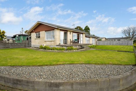 Photo of property in 2 Park Lane, Waitara, 4320