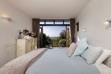 Photo of property in 1 Cape View, Atawhai, Nelson, 7010