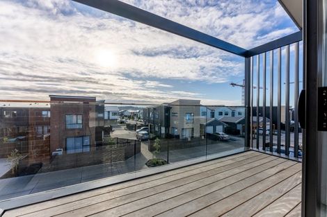 Photo of property in 17/1 Scott Road, Hobsonville, Auckland, 0616