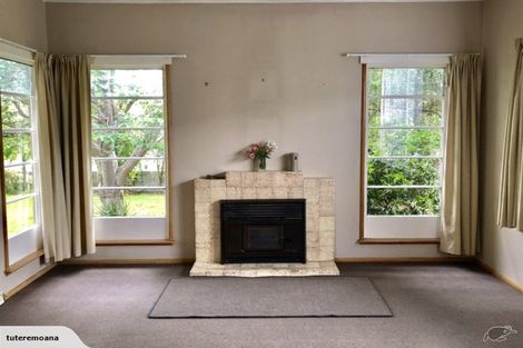 Photo of property in 72 Kent Street, Carterton, 5713