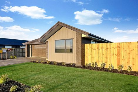 Photo of property in 114 Broadway Parade, Rolleston, 7615