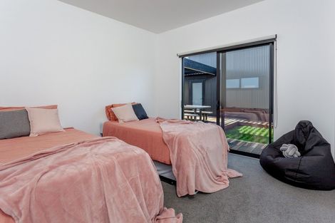 Photo of property in 31 Longreach Drive, Cooks Beach, Whitianga, 3591