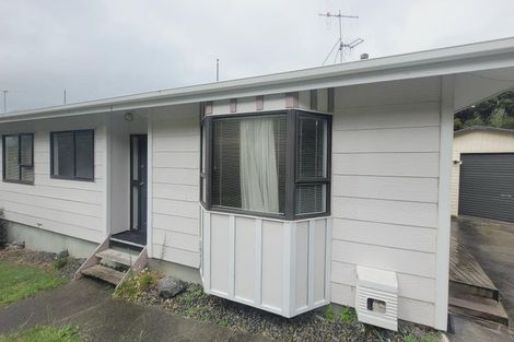 Photo of property in 1-2 Seagull Place, Whitby, Porirua, 5024