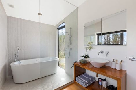 Photo of property in 449 Rodney Road, Big Omaha, 0985