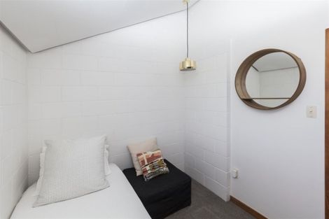 Photo of property in 21 Newbridge Place, Ilam, Christchurch, 8041