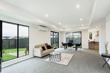 Photo of property in 12 Mellay Mews, Mosgiel, 9024