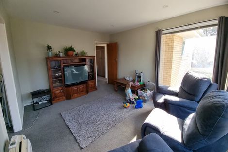 Photo of property in 64 Coopers Road, Dallington, Christchurch, 8061