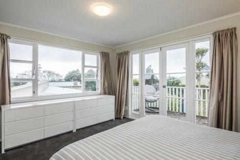 Photo of property in 26a Seddon Street, Waikanae, 5036