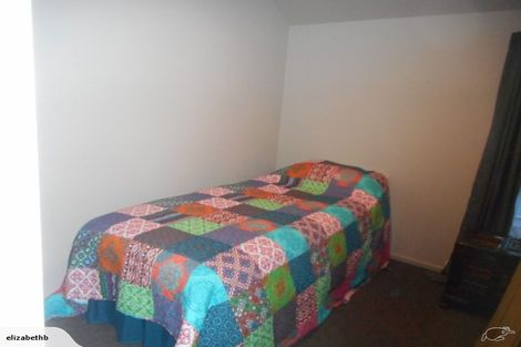 Photo of property in 32 Speldhurst Grove, Stokes Valley, Lower Hutt, 5019