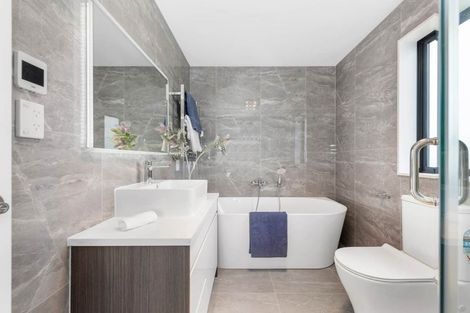 Photo of property in 48 Emerald Avenue, Rosehill, Papakura, 2113