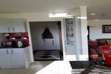 Photo of property in 67 Pyle Road West, One Tree Point, 0118