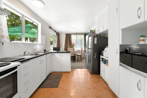 Photo of property in 50 Oaktree Avenue, Browns Bay, Auckland, 0630