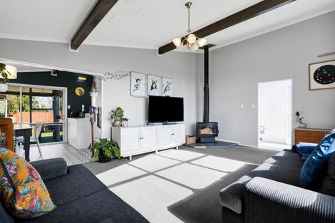 Photo of property in 17 Oberon Street, Stratford, 4332