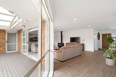 Photo of property in 6 Madeira Close, Papamoa Beach, Papamoa, 3118