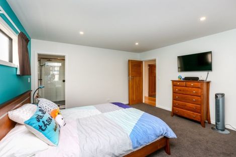 Photo of property in 116 Vivian Street, New Plymouth, 4310