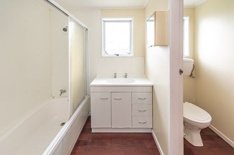 Photo of property in 15 Massey Street, Aramoho, Whanganui, 4500