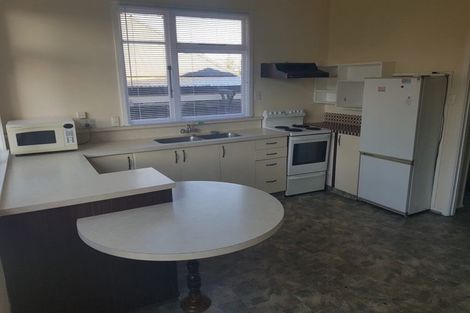 Photo of property in 32 Waimairi Road, Upper Riccarton, Christchurch, 8041