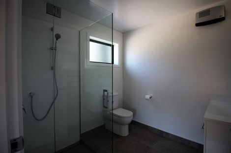 Photo of property in 21 Craig Place, Bridge Hill, Alexandra, 9320