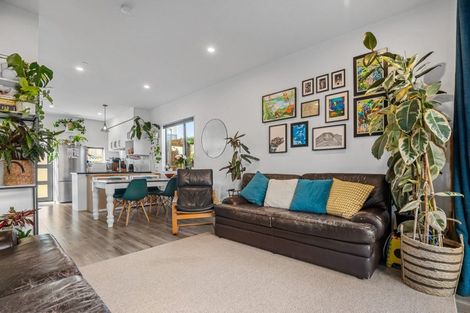 Photo of property in 1/22 Ryburn Road, Mount Wellington, Auckland, 1062