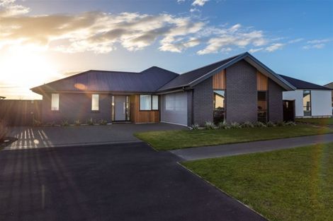 Photo of property in 54 Bronco Drive, Aidanfield, Christchurch, 8025