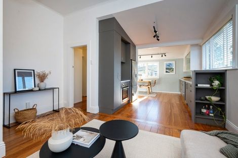Photo of property in 9 Kinross White Street, Napier South, Napier, 4110